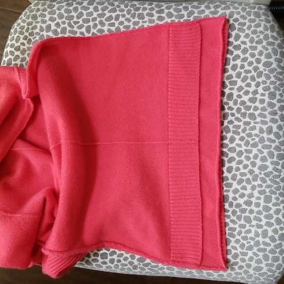 Olive & Bette's Autumn Cashmere Sweater - Picture 10 of 14